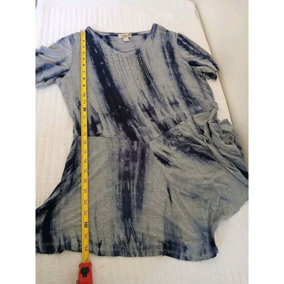 One World Womens Shirt Medium Gray Blue Short Sleeve V Neck Sequin Rayon Tee - Picture 7 of 15